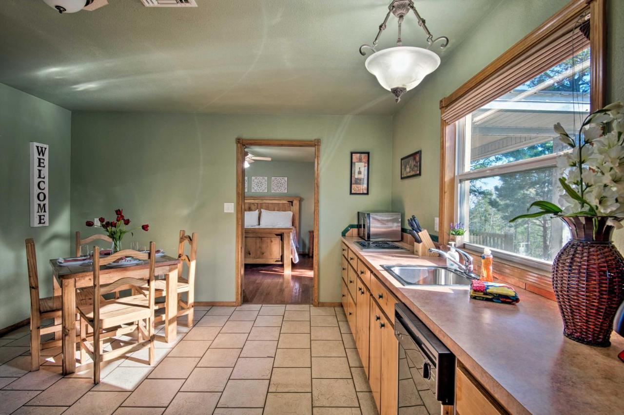 Broken Bow Cottage With Deck, Hot Tub And Fire Pit! Kültér fotó